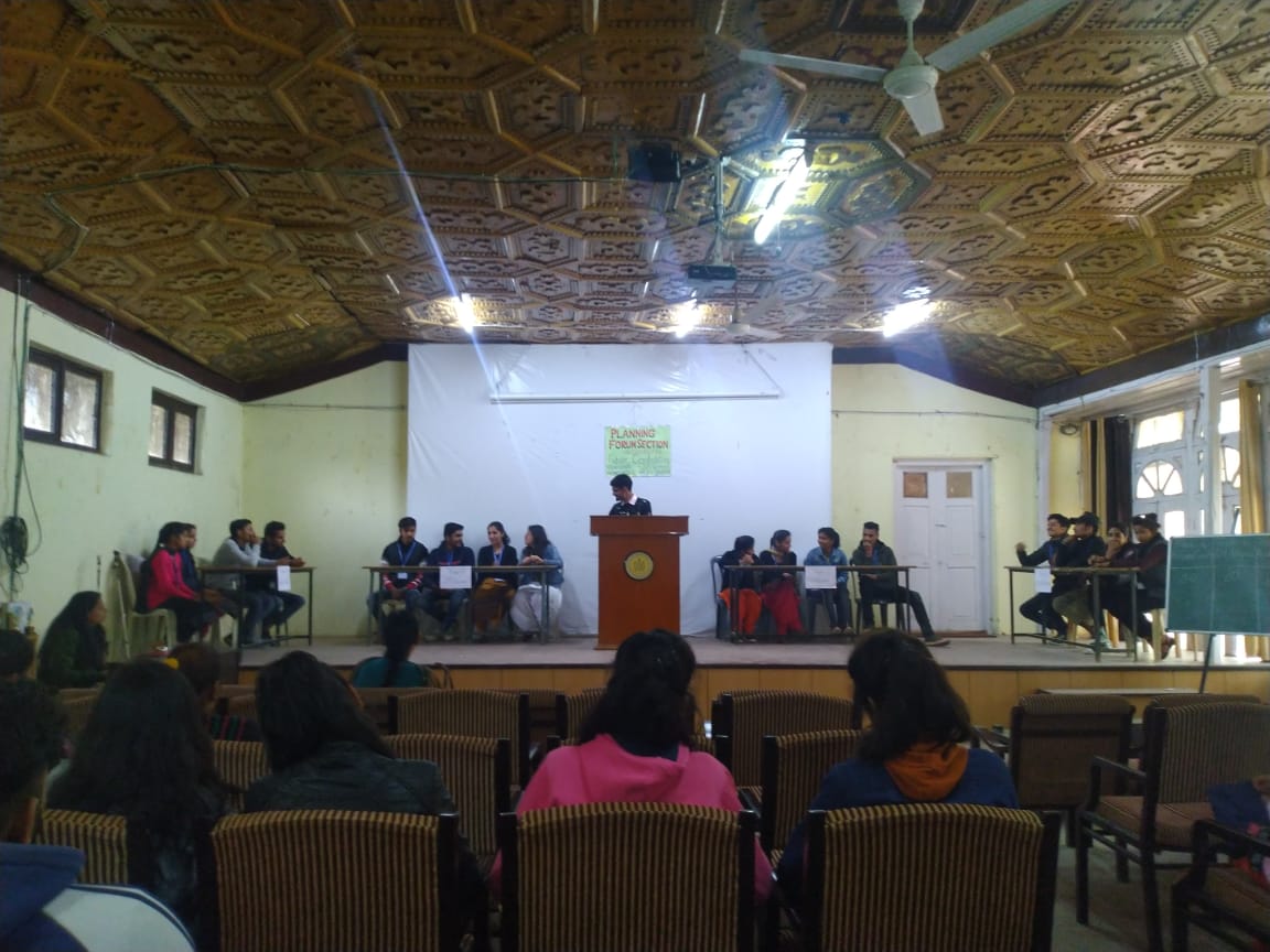 Quiz Competition under Planning Forum Section on 5th March, 2020 in College Hall